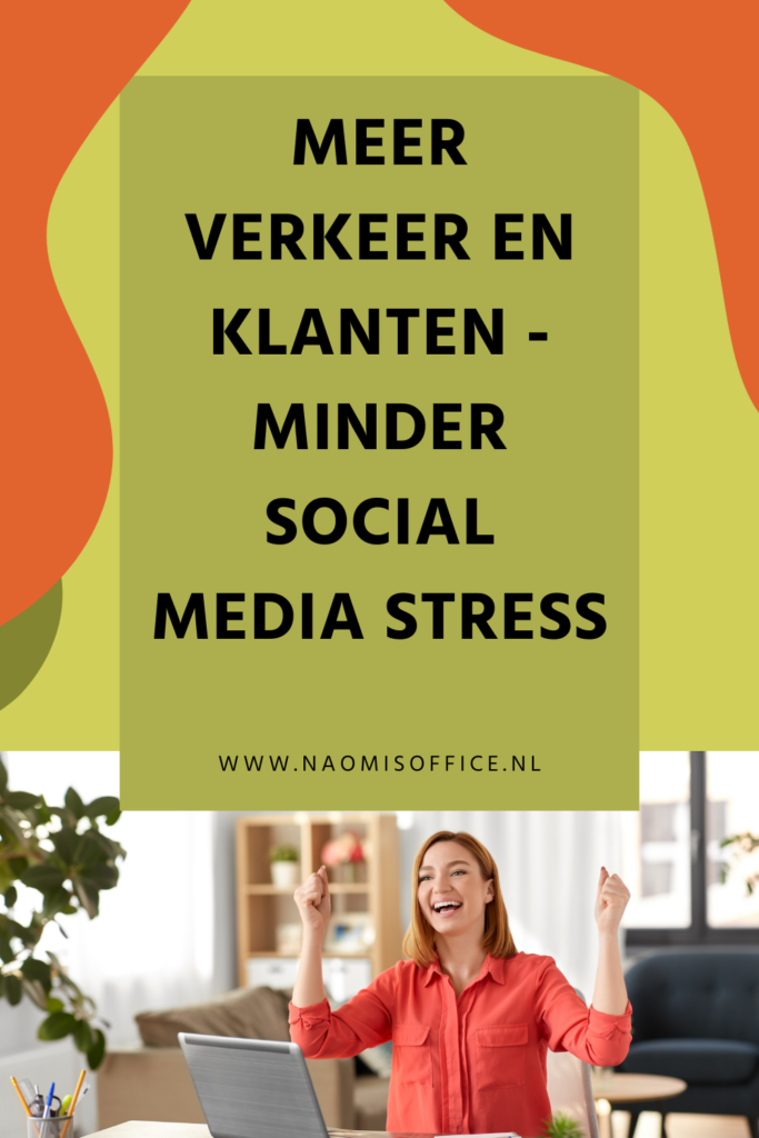 Tekst Meer verkeer en klanten, minder social media stress met een foto van een blije, juichende vrouw